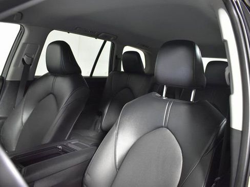 Used 2025 Toyota Grand Highlander AWD image 10