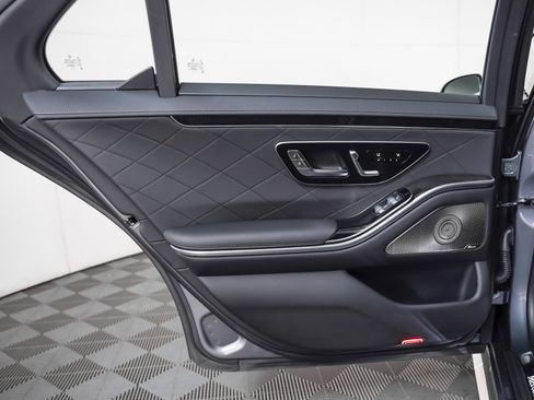 New 2026 Mercedes-Benz S 580 4MATIC Sedan image 24