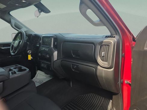 Used 2020 Chevrolet Silverado 1500 Custom w/ Custom Value Package AWD/4WD image 27
