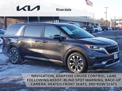 Used 2024 Kia Carnival EX