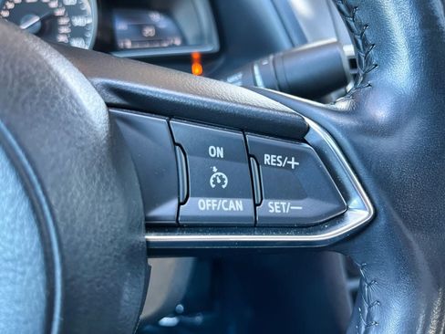 Used 2018 MAZDA MAZDA3 Touring FWD image 30