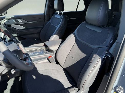 New 2026 Ford Explorer ST AWD/4WD image 9