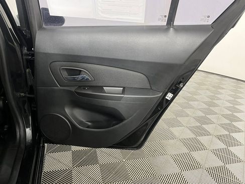 Used 2015 Chevrolet Cruze LT w/ Technology Package image 26