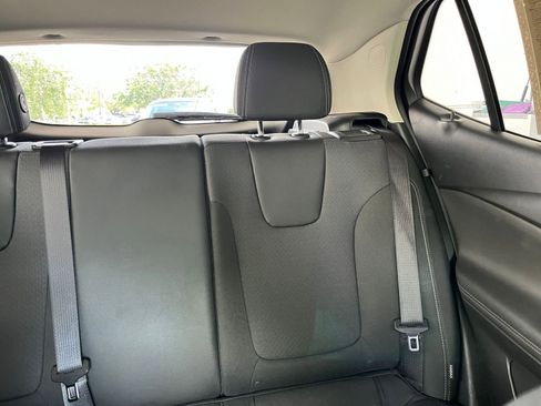 Used 2025 Buick Encore GX Preferred image 37