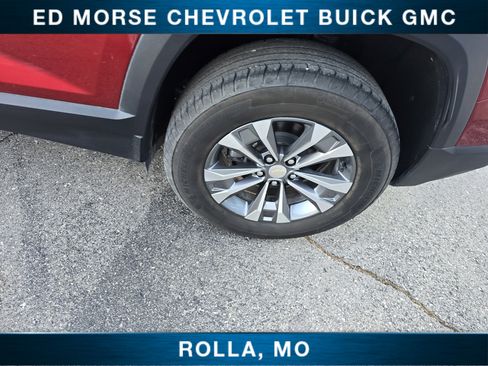 Used 2026 Chevrolet Equinox LT image 10