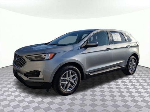 Used 2024 Ford Edge SEL image 7