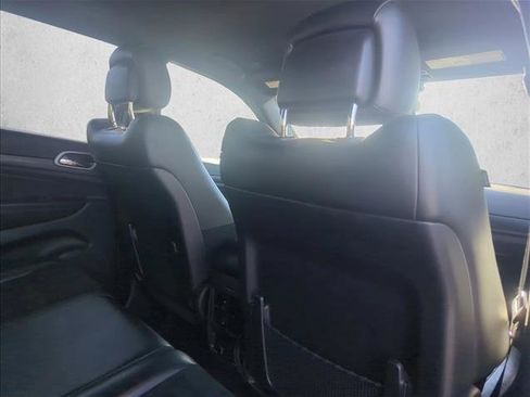 Used 2021 Jeep Grand Cherokee Laredo X image 20