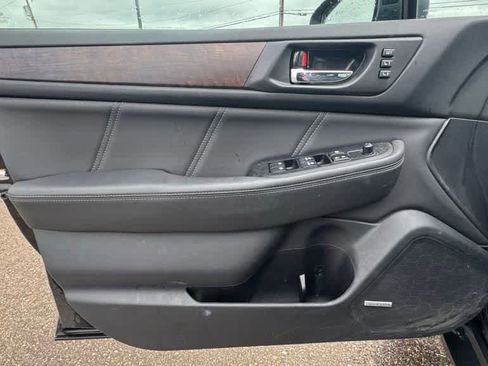 Used 2019 Subaru Outback 2.5i Limited w/ Popular Package #2 AWD/4WD image 16