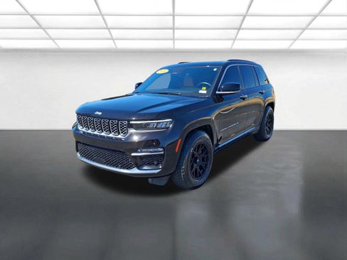 Certified 2025 Jeep Grand Cherokee Summit AWD/4WD image 9