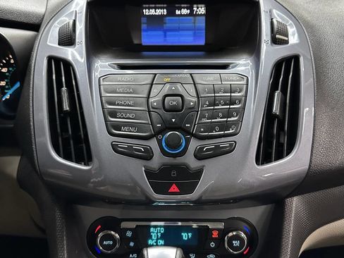 Used 2014 Ford Transit Connect Titanium image 28