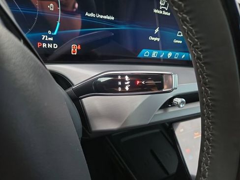 New 2026 Cadillac Vistiq Sport image 27