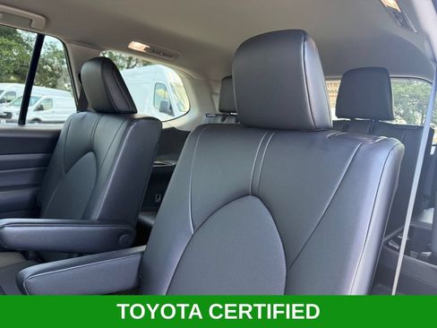 Used 2025 Toyota Grand Highlander AWD image 20