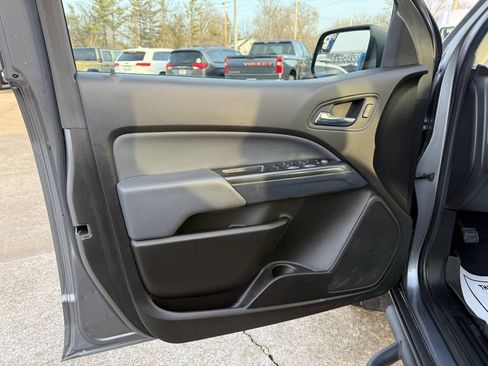 Used 2018 Chevrolet Colorado Z71 image 13