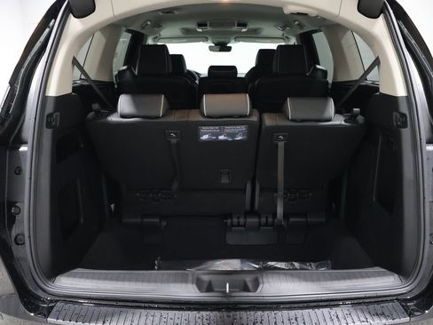New 2026 Honda Odyssey Touring image 12