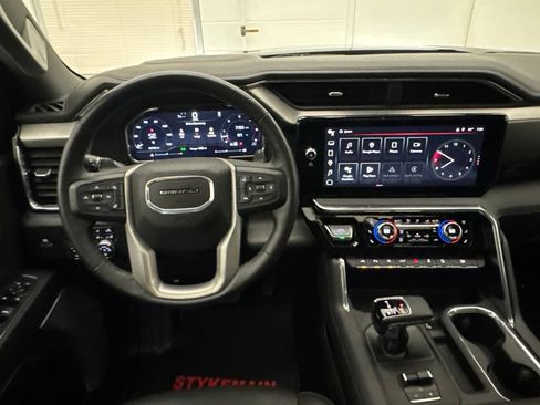 Used 2024 GMC Sierra 1500 Denali w/ Denali Reserve Package AWD/4WD image 15