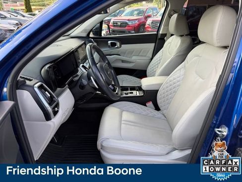 Used 2023 Kia Sorento SX AWD/4WD image 17