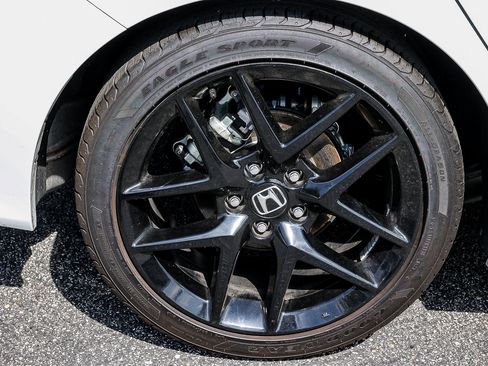 Used 2025 Honda Civic Sport image 12