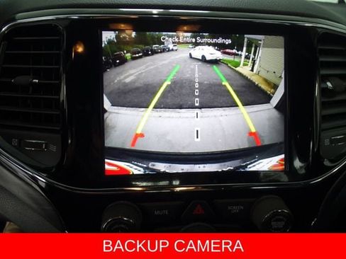 Used 2019 Jeep Grand Cherokee Altitude AWD/4WD image 17