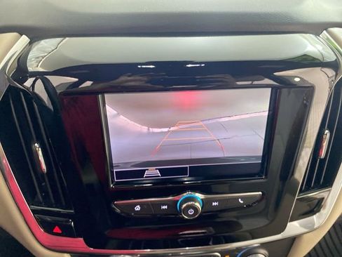 Certified 2023 Chevrolet Traverse LS FWD image 42