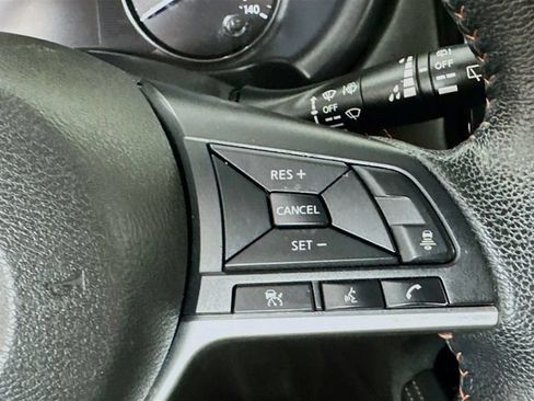 Used 2021 Nissan Kicks SR w/ SR Premium Package FWD image 10