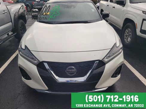 Used 2019 Nissan Maxima SR w/ Premium Package FWD image 2