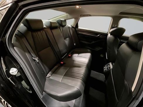 Used 2021 Honda Accord Touring image 27
