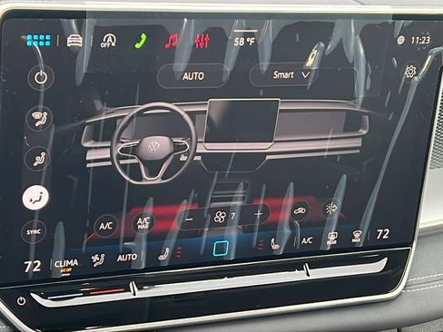 New 2026 Volkswagen Tiguan SE AWD/4WD image 14