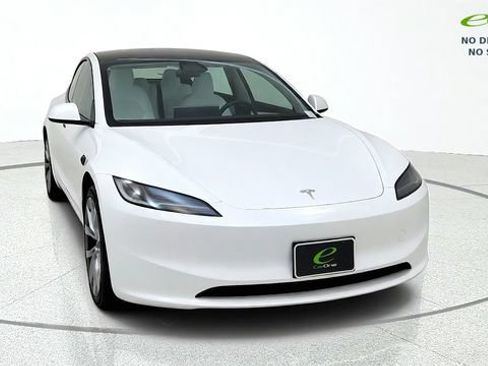Used 2024 Tesla Model 3 Long Range RWD image 2