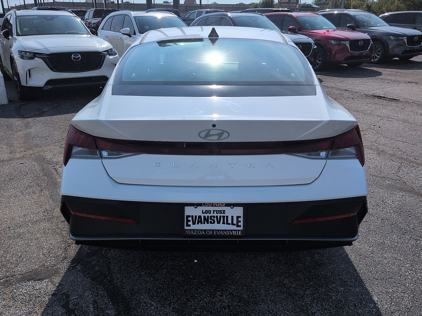 Used 2025 Hyundai Elantra SE FWD image 6
