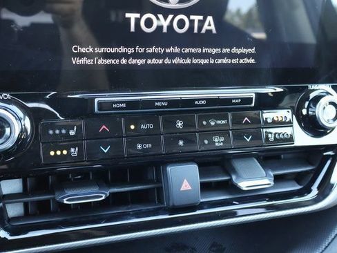 Used 2022 Toyota Highlander Platinum AWD/4WD image 19