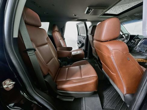 Used 2019 Chevrolet Tahoe Premier w/ Premier Plus Edition AWD/4WD image 11