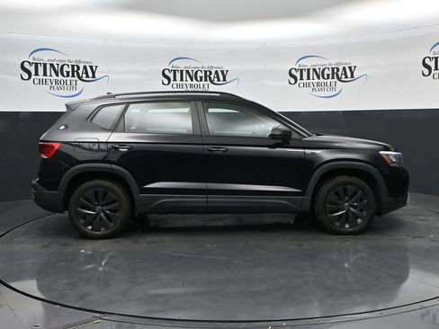 Used 2022 Volkswagen Taos S FWD image 8