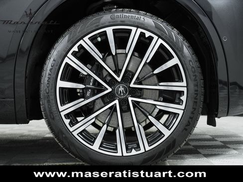 New 2025 Maserati Grecale Modena AWD/4WD image 9