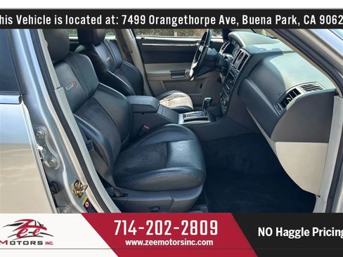 Used 2005 Chrysler 300 SRT8 w/ SRT Option Group II image 20