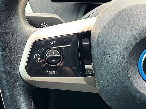 Used 2025 BMW iX xDrive50 AWD/4WD image 27