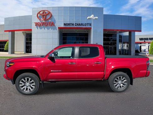 Used 2023 Toyota Tacoma Limited image 6