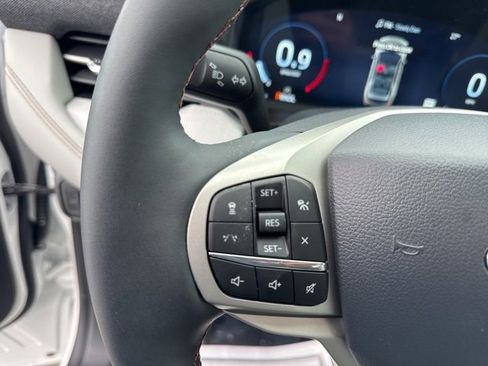 New 2026 Ford Explorer Active w/ Active Comfort Package image 13