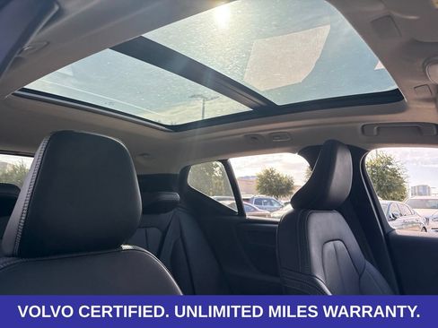 Used 2026 Volvo XC40 B5 Plus AWD/4WD image 14