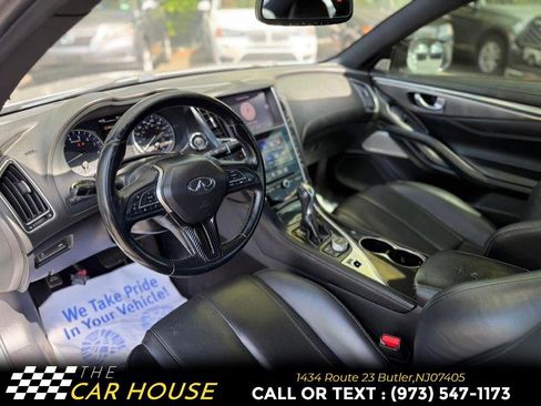 Used 2018 INFINITI Q60 3.0t Luxe RWD image 15
