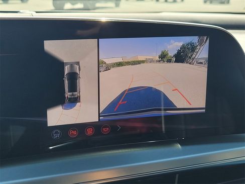 New 2026 Cadillac Lyriq V image 15