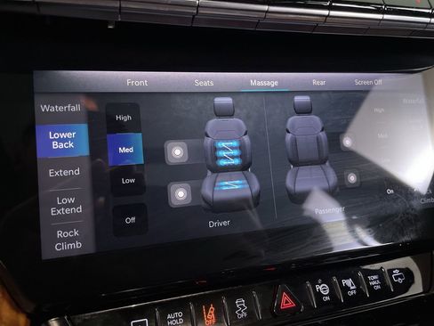 Used 2022 Jeep Grand Wagoneer Series III w/ Flexible Seating Group image 28