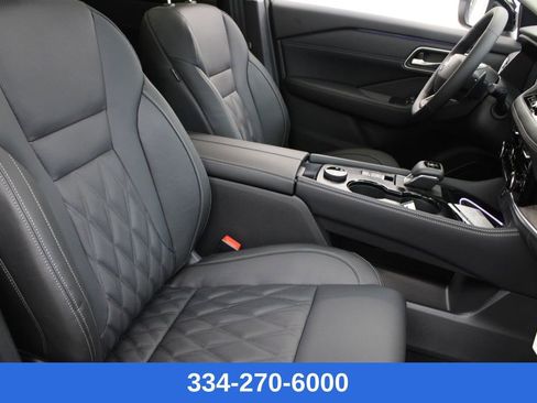 New 2026 Nissan Rogue Platinum w/ Platinum Premium Package image 24
