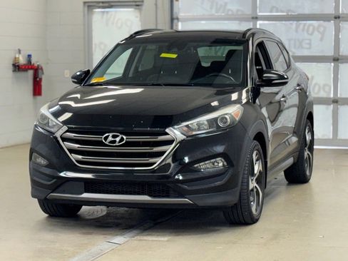 Used 2016 Hyundai Tucson Limited w/ Option Group 03 image 4