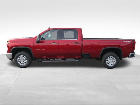 New 2026 Chevrolet Silverado 3500 LTZ w/ LTZ Premium Package image 3