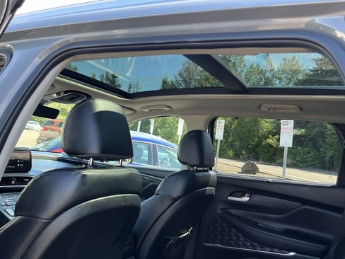 Certified 2023 Hyundai Santa Fe SEL w/ Premium Package AWD/4WD image 15
