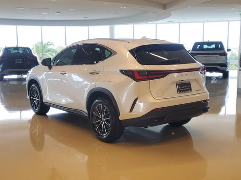 Used 2025 Lexus NX 250 FWD w/ Accessory Package (Z1) image 8