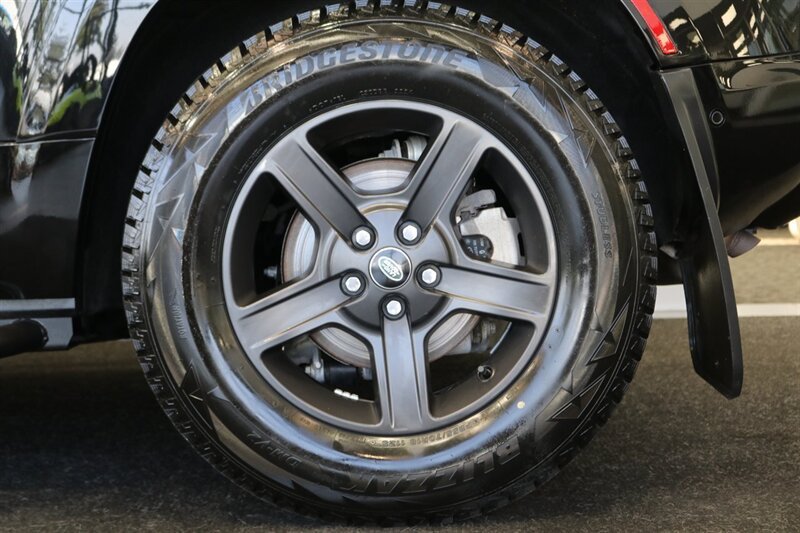 Used 2023 Land Rover Defender 110 S AWD/4WD image 25