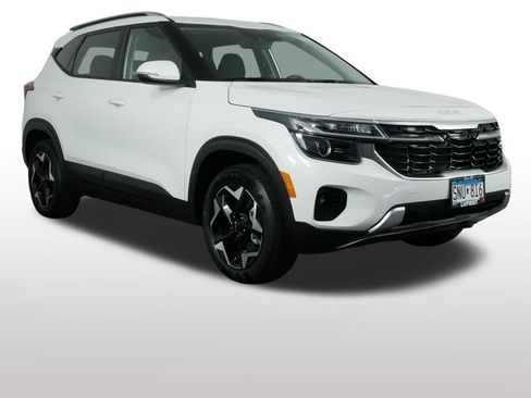Used 2026 Kia Seltos S AWD/4WD image 3