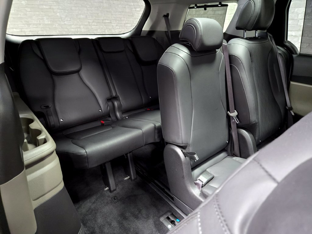 Used 2025 Kia Carnival SX FWD image 56