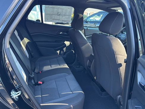 New 2026 Chevrolet Trax RS w/ Sunroof Package image 11